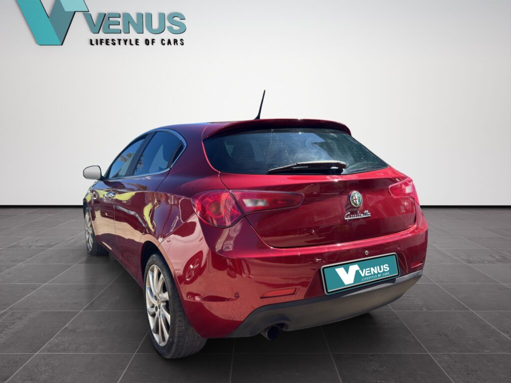 Alfa Romeo Giulietta JTD Diesel 2011 - 4